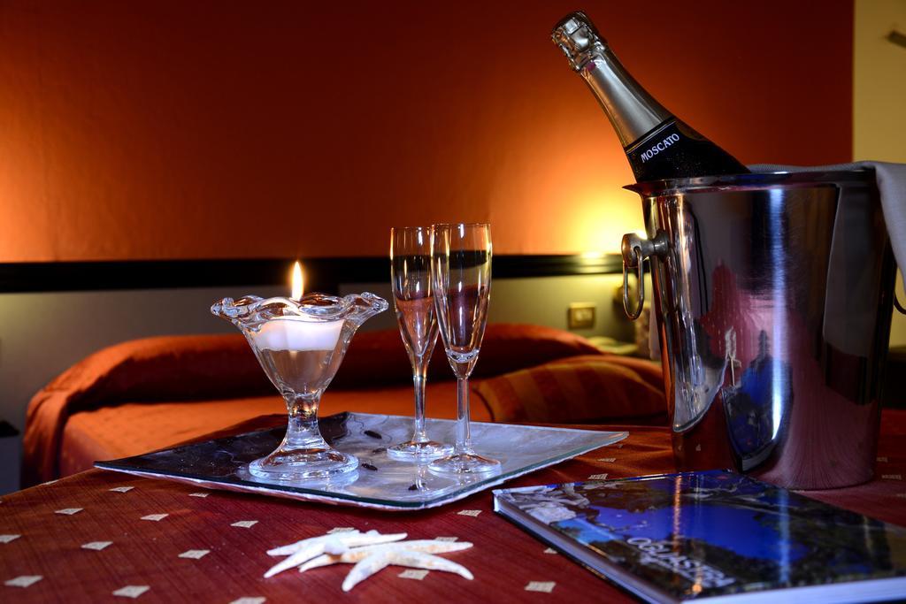 Hotel Orri Tortolì Екстериор снимка