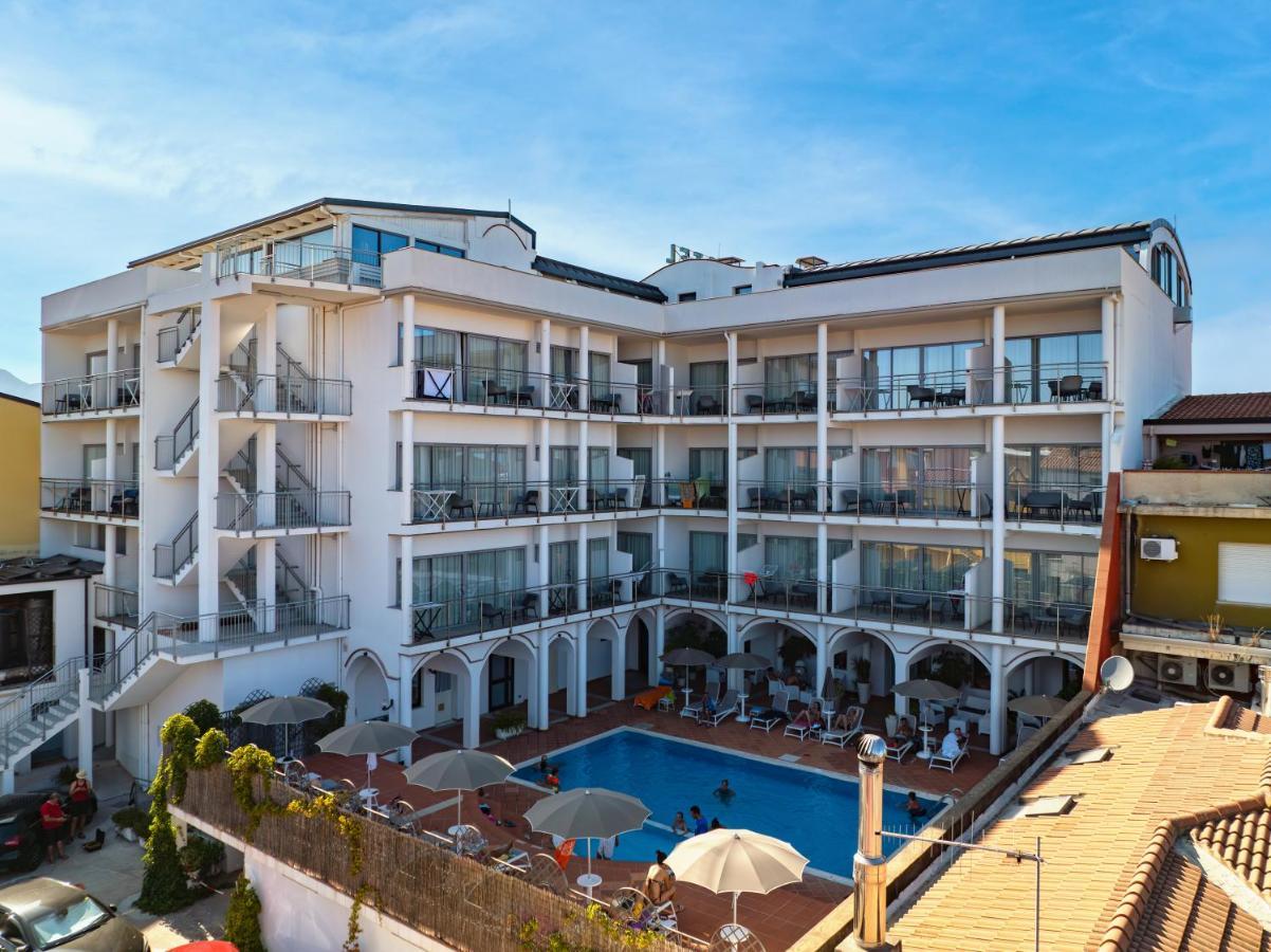 Hotel Orri Tortolì Екстериор снимка