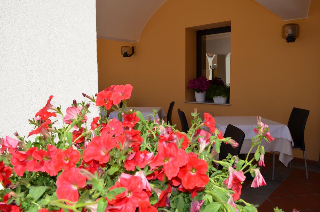 Hotel Orri Tortolì Екстериор снимка
