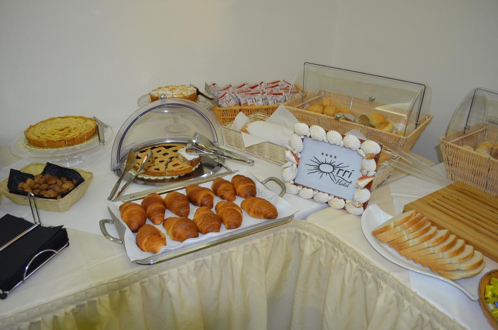 Hotel Orri Tortolì Екстериор снимка