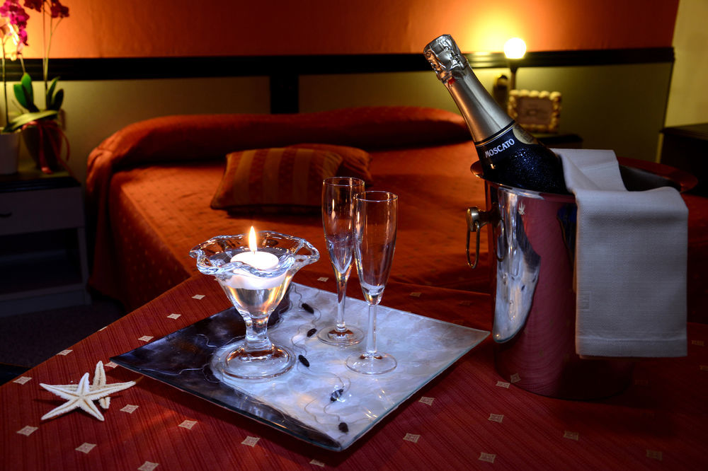 Hotel Orri Tortolì Екстериор снимка