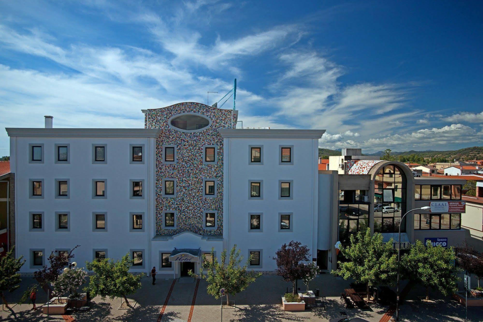 Hotel Orri Tortolì Екстериор снимка
