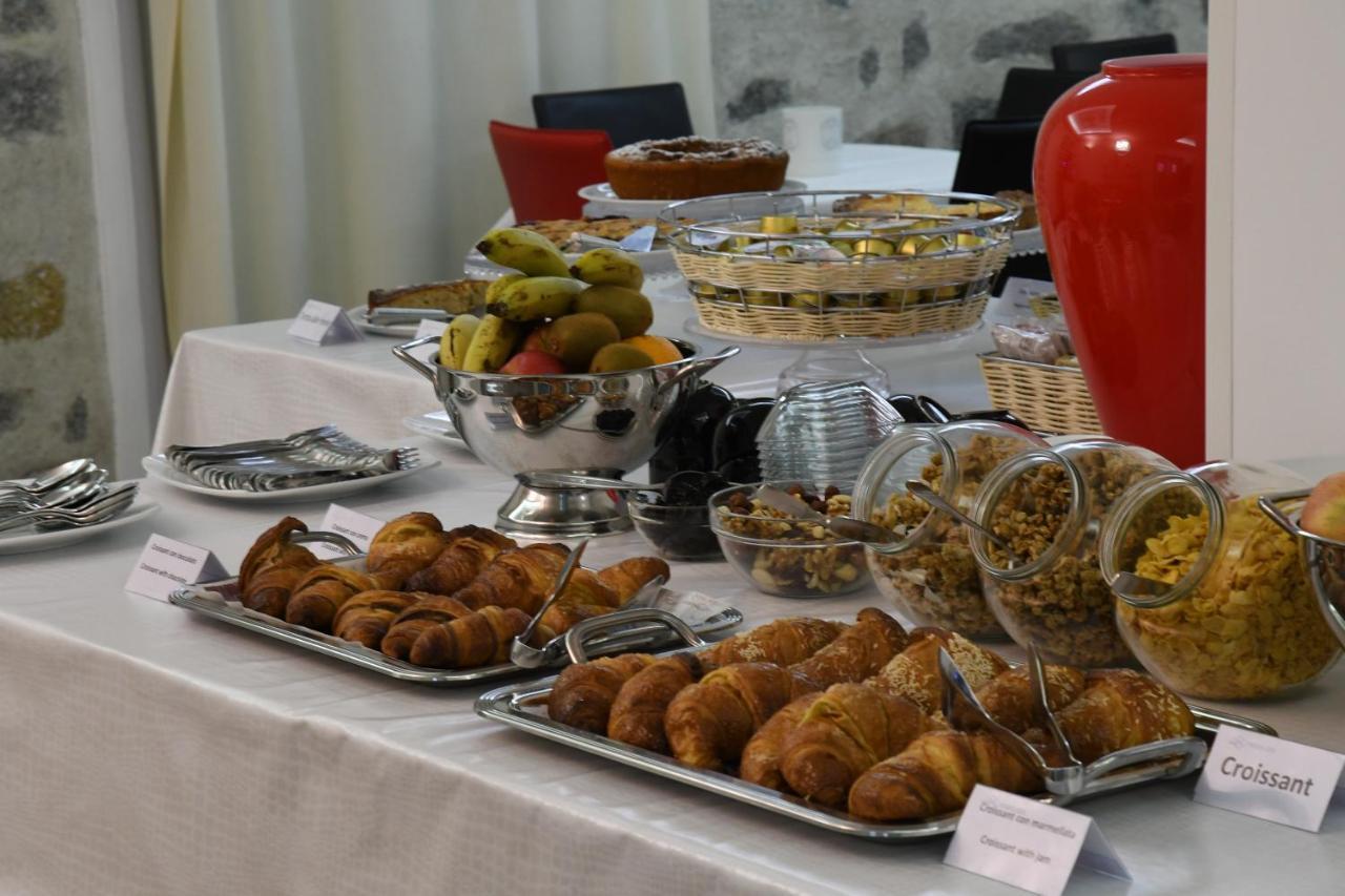 Hotel Orri Tortolì Екстериор снимка